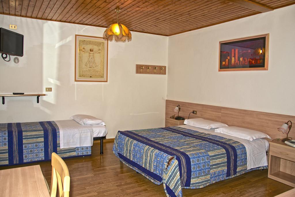 Albergo Ristorante Iris Auronzo di Cadore Exterior foto